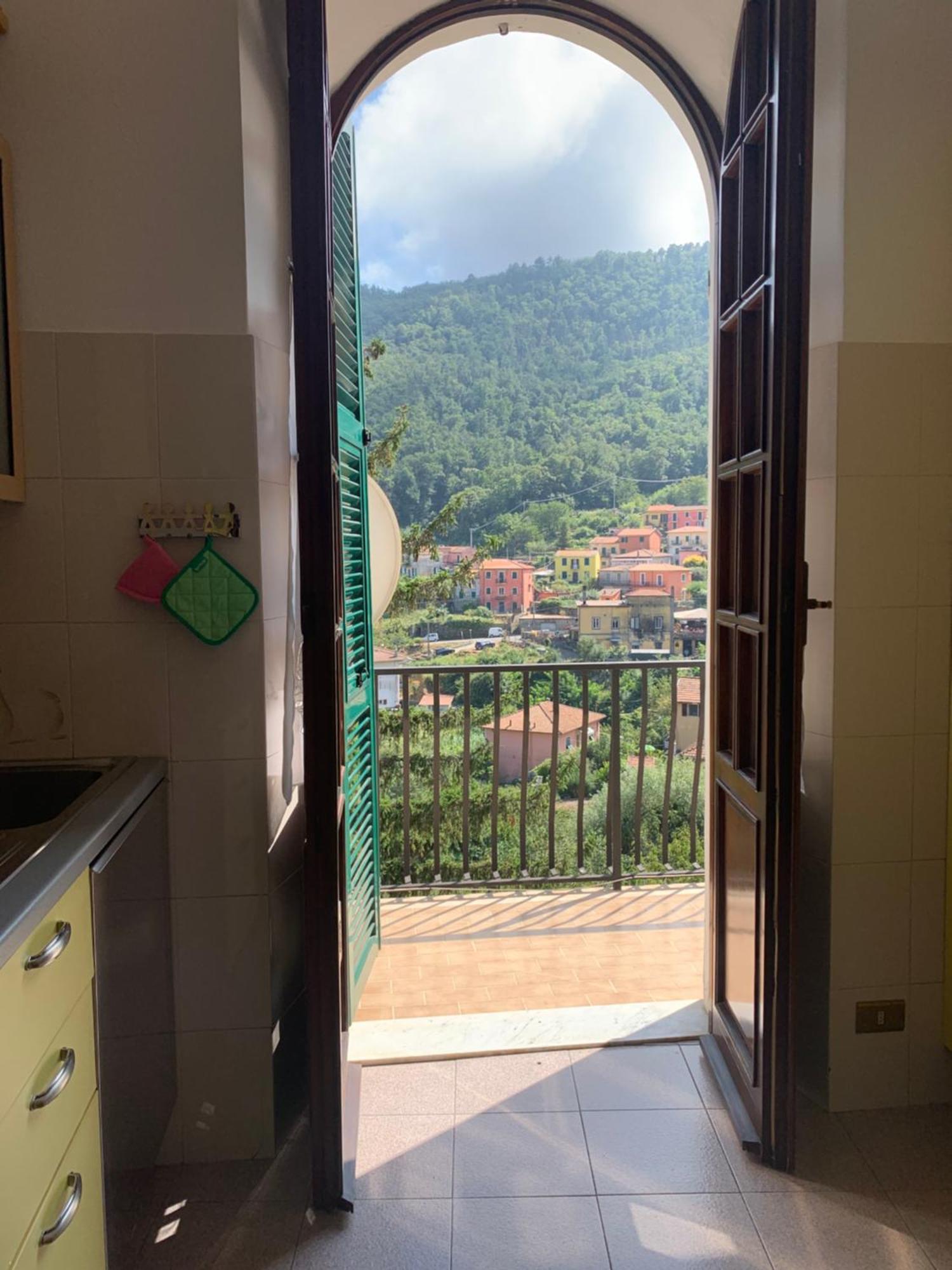 Apartamento A Casa Di Atti Biassa Exterior foto
